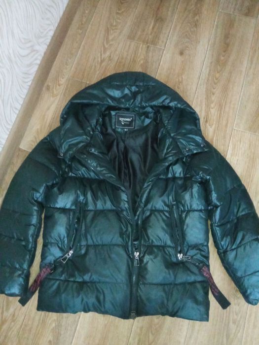 Продам зимову куртку