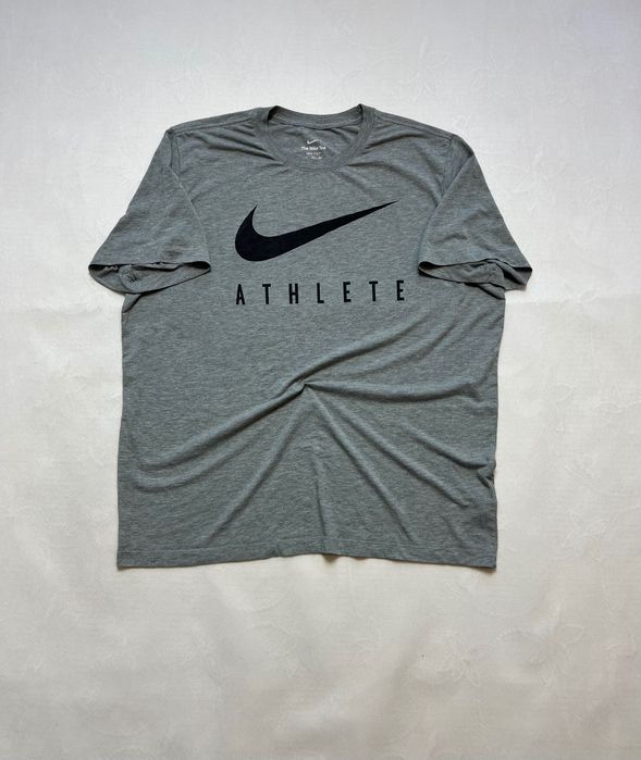 Baggy koszulka Nike Athlete big logo