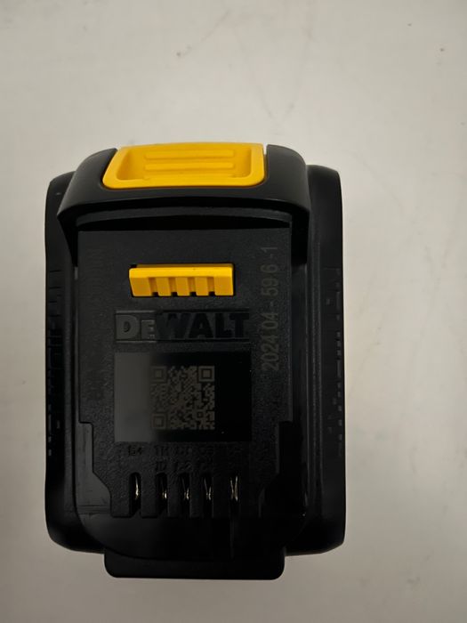 Wkrętarka DeWalt zasilanie akumulatorowe 18 V DCD100 limitowana 1x 4Ah