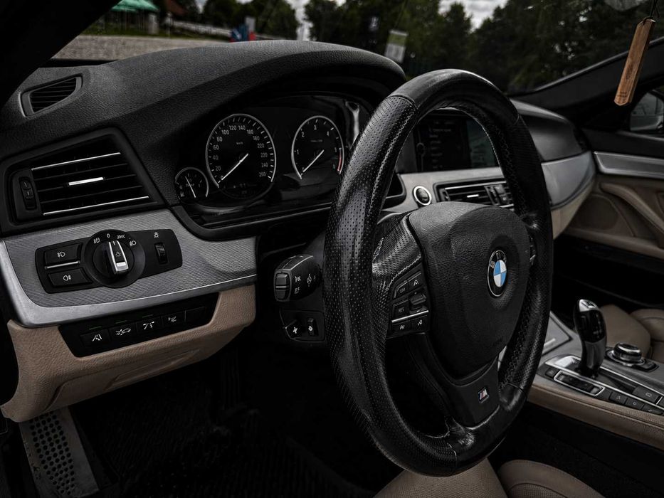BMW Seria 5 F11 535d X-Drive