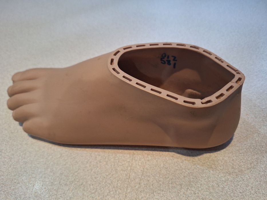 Nakładka gumowa na stopę protezowa