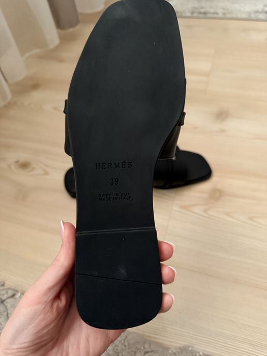 Шльопанці жіночі Hermes