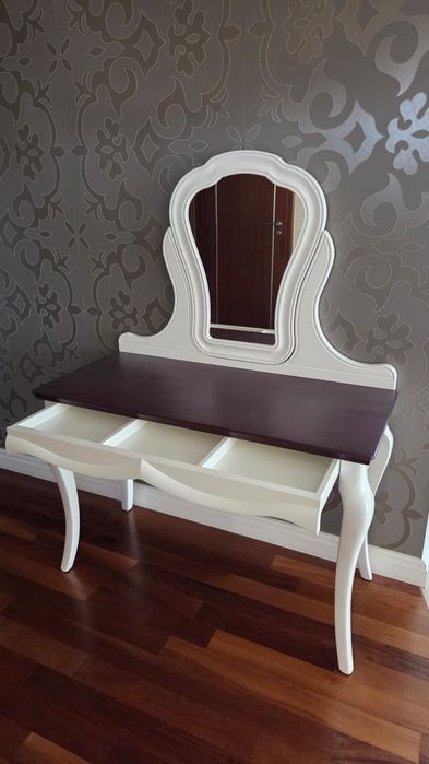 Toaletka z lustrem Taranko Milano