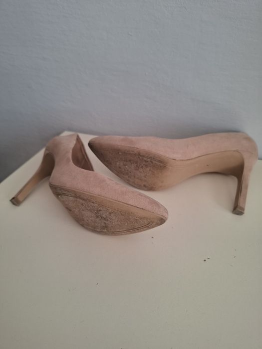 Czółenka Stradivarius na szpilce 8 cm rozm 36
