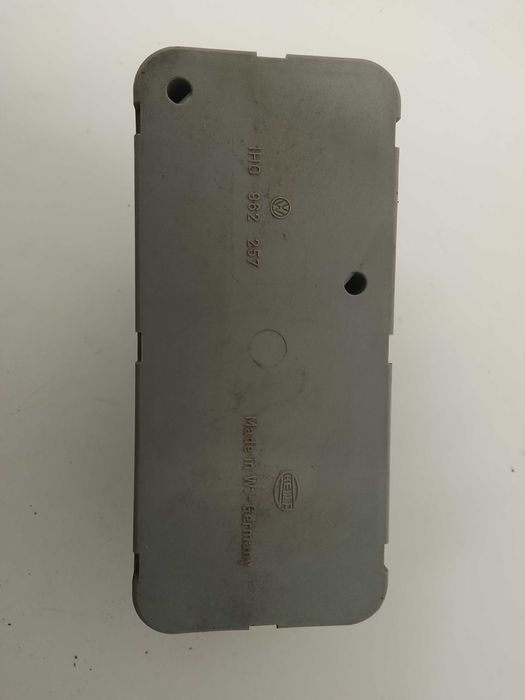 Compressor fecho central VW Golf 3