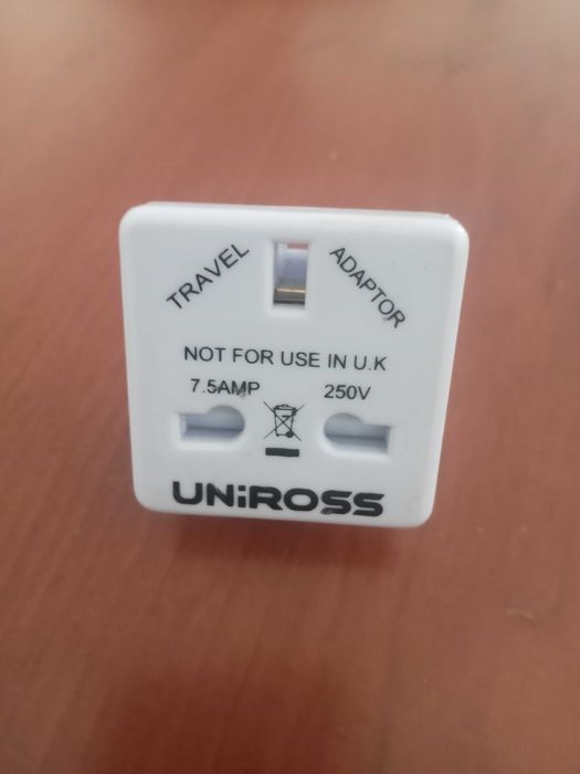 UNIROSS TRAVEL Adaptor 250V – Ideal para Europa e Ásia (NOT FOR U.K).