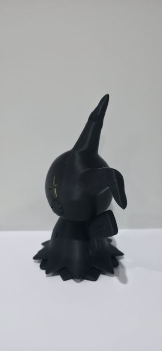 Figura Mimikyu Kaws 3D