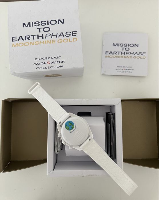 Omega x Swatch Mission To EarthPhase Moonshine Gold Snoopy Branco