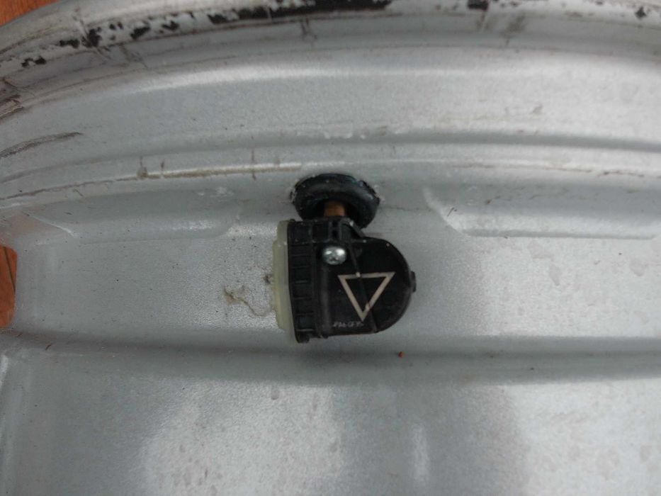 Felgi Ford Mondeo Focus C-Max Transit S-Max 16 5x108 ET 50 czujniki !