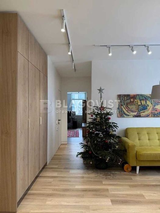 ЖК Варшавський Мікрорайон!2К/69м2 відмінний ремонт тепла зручна