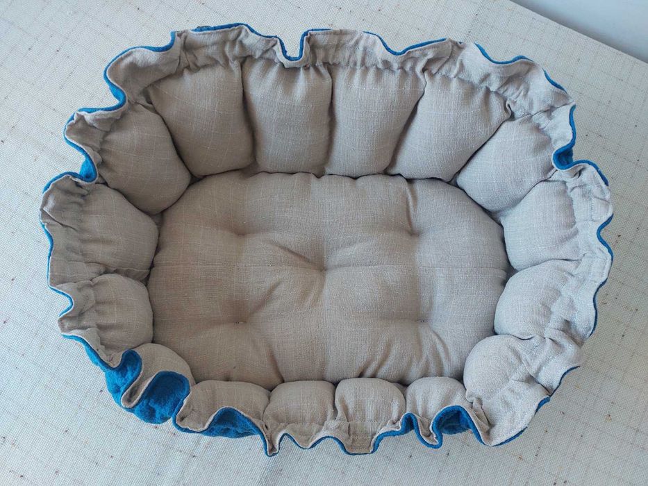 Лежанка для кота або собаки