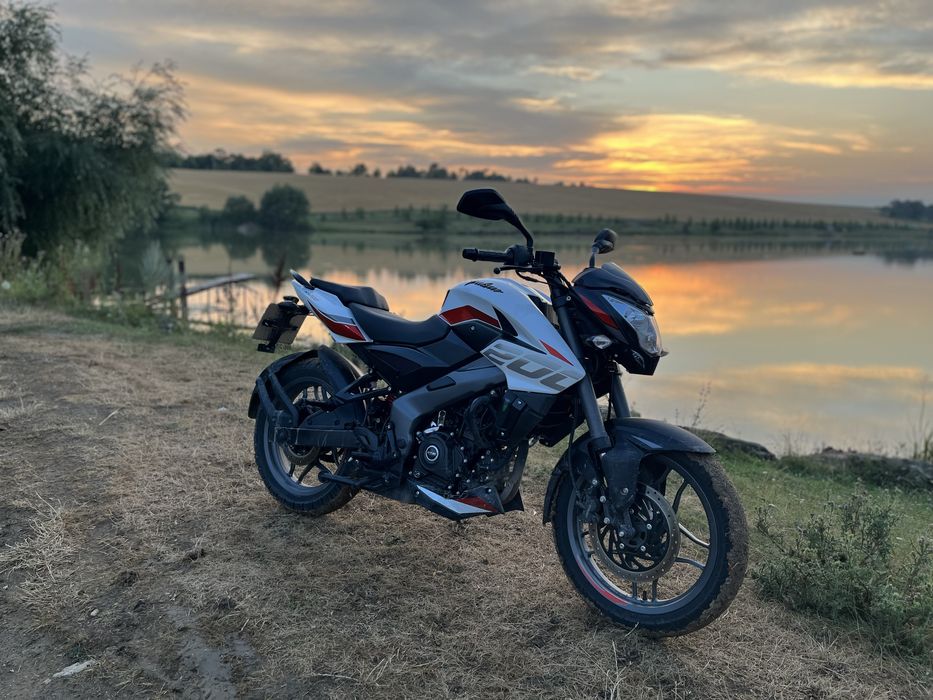 bajaj pulsar ns200