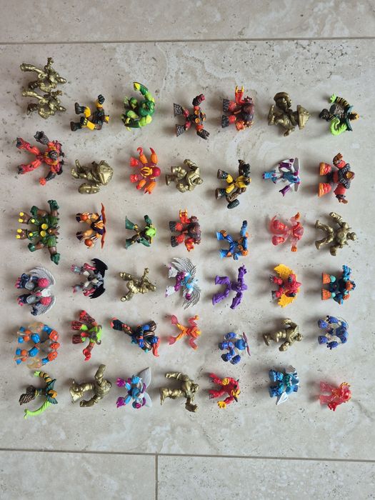 Zestaw figurek wojowników GORMITI aż 43 sztuki