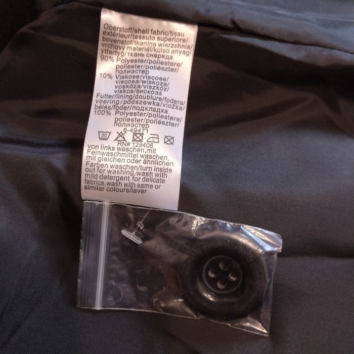 56 Нове Пальто, куртка,напівпальто жіноче чорне John Banner Китай