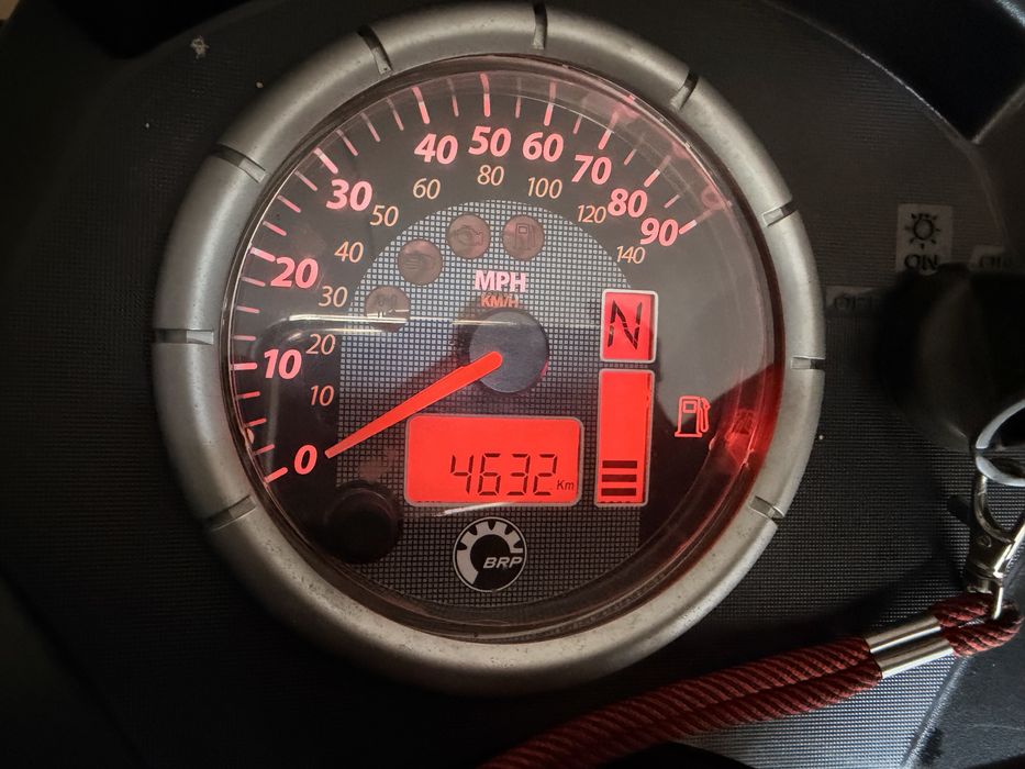 Moto 4 - CAN AM Outlander 800