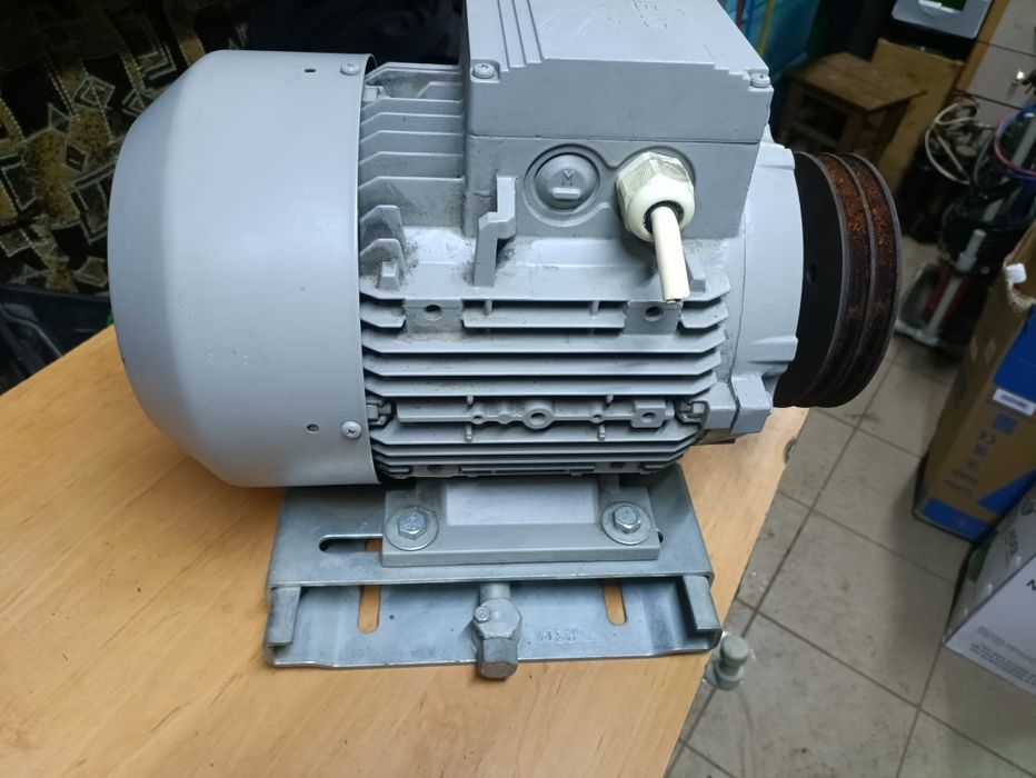 Електро двигун сіменс  2.2кВт
