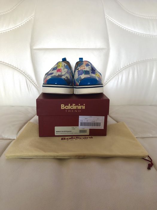 Жіночі туфлі-сліпони від італійського бренду BALDININI