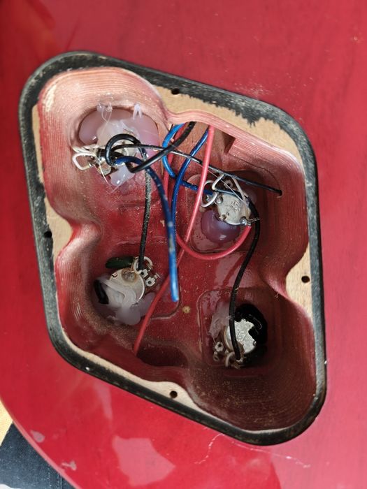 J & D LS II Sunburst Używana Gitara Elektryczna