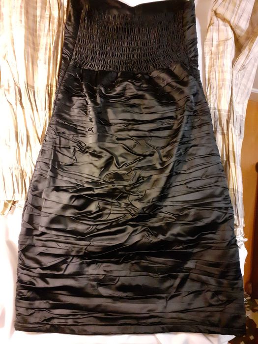 Vestido preto, cai cai e drapeado (baixa de preço 3)
