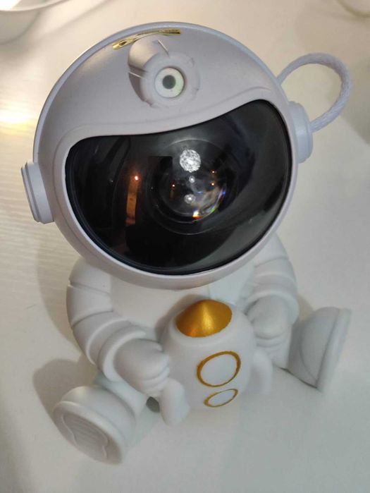 Projetor Astronauta Galáxia LED + Luz de Presença Lua - Novos Selados