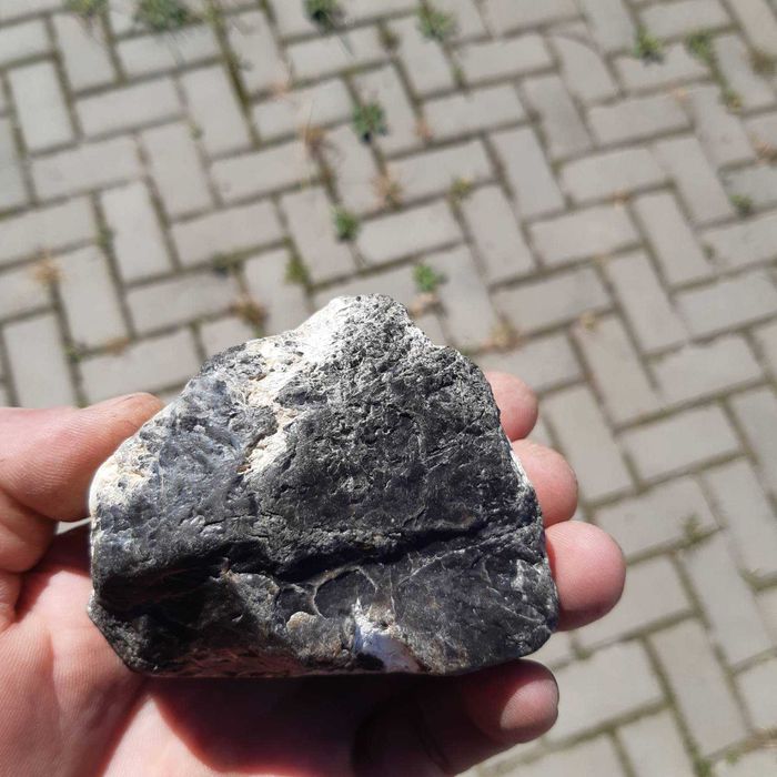 Камінь з гравіюванням