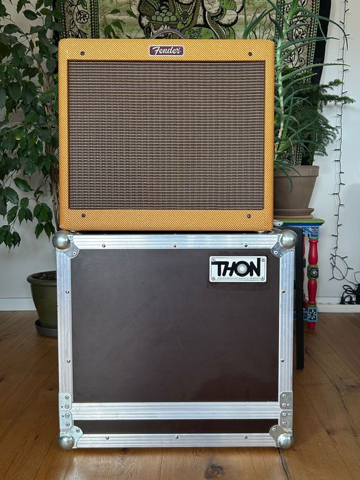 Wzmacniacz lampowy Fender Blues Junior Jr tweed plus sztywny case Thon