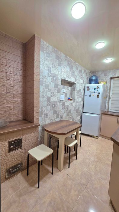 2-кімнатна квартира по вул.Леонтовича. (р-н) Стадіону