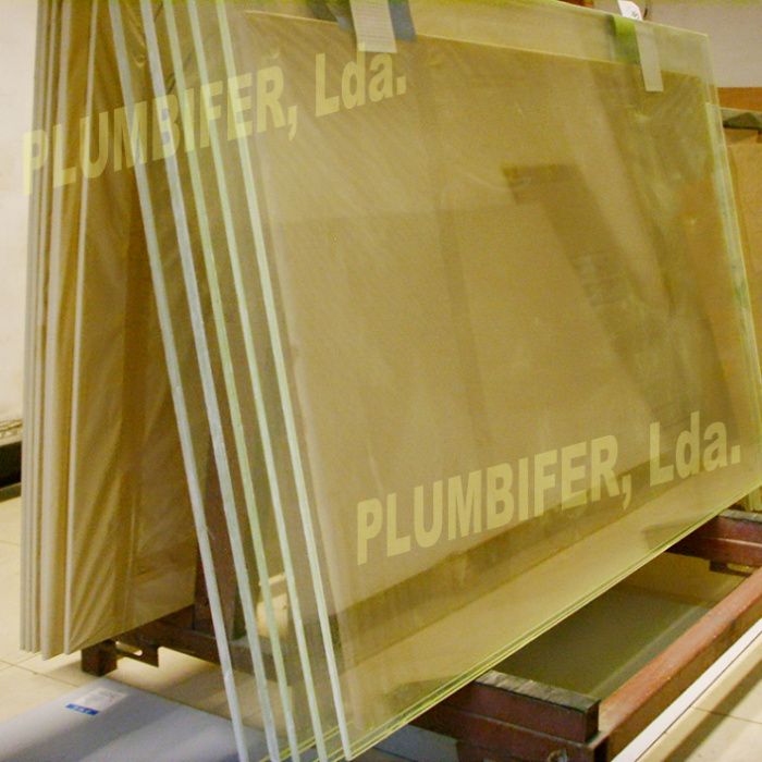 Vidro chumbineo ou plumbífero para proteção radiologica