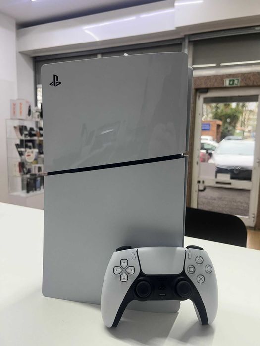 PS5 SLIM 825GB + COMANDO C/GARANTIA