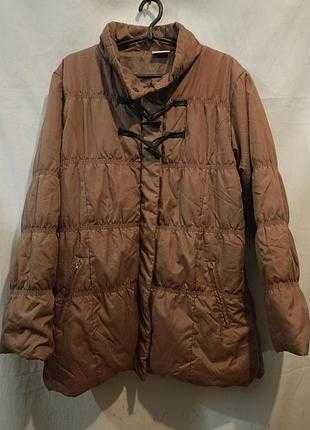 Фирменная демисезонная куртка размнр L