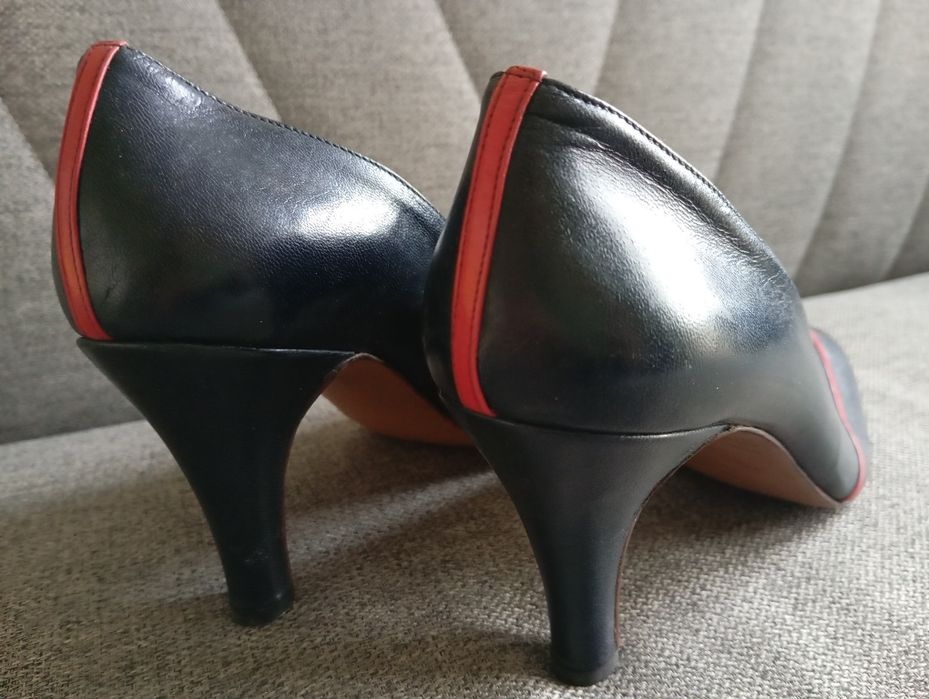 Sapatos de salto alto