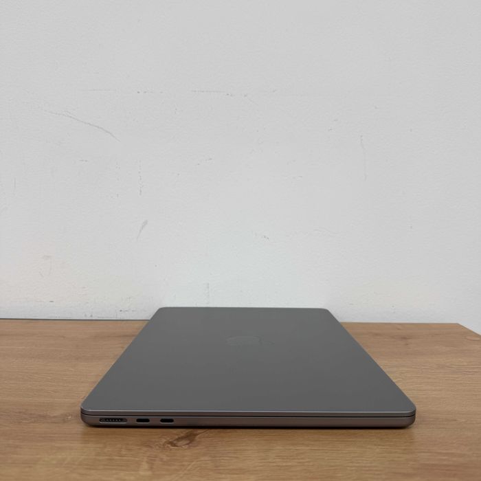 MacBook Air 2022 { M2 | 16gb | 256 ssd } Гарантія . SV05112