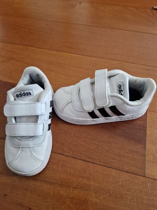Sapatilhas criança nr 22 , 23.5, 27, 25.5