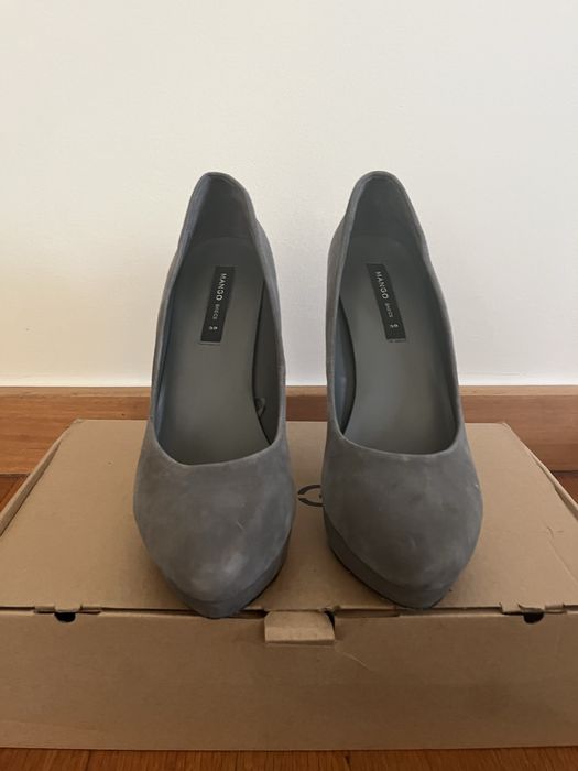 Sapatos salto alto mango