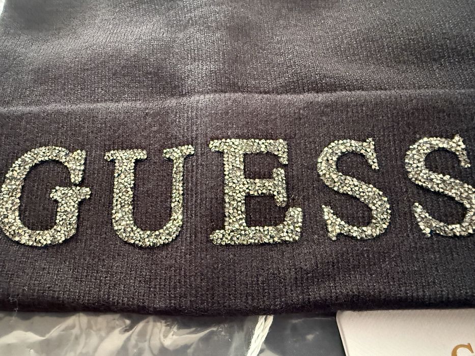 Guess шапка женская