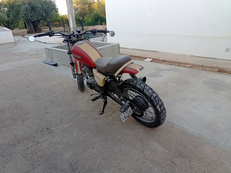 Moto, Suzuki GN. 250