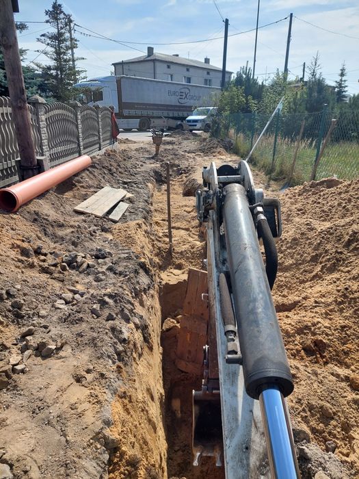 Usługi minikoparką i wywrotką do 3.5t