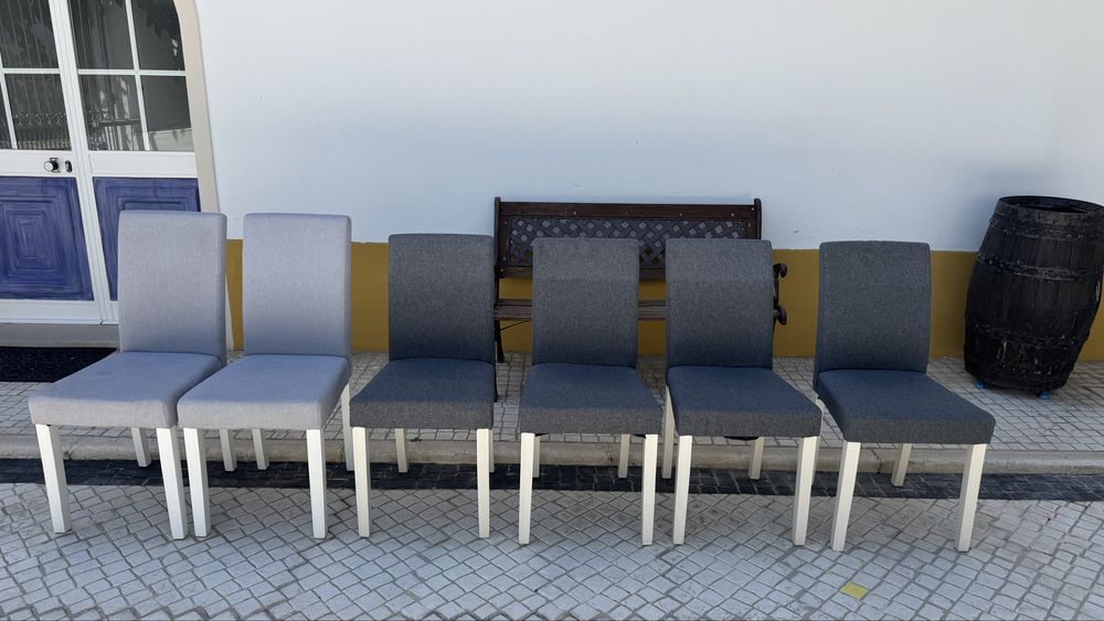 Cadeiras Cinza