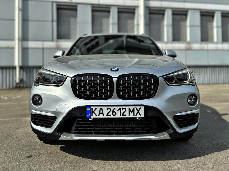 BMW X1 28i • 2016 • 2.0 бензин (B46) • Панорама • Полный привод xDrive