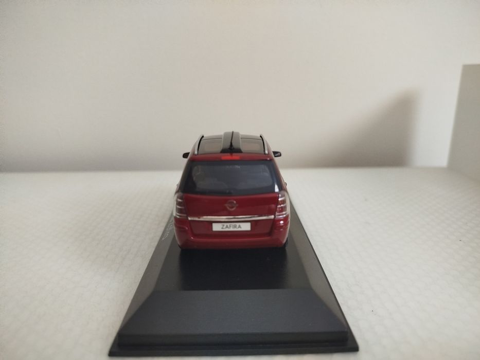 Miniatura Opel Zafira 1/43 Nova