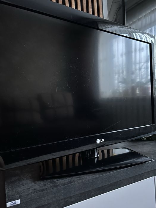 Телевізор LG 32LD450 в повністю робочому стані