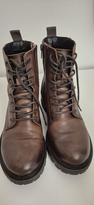 Bota castanho 36