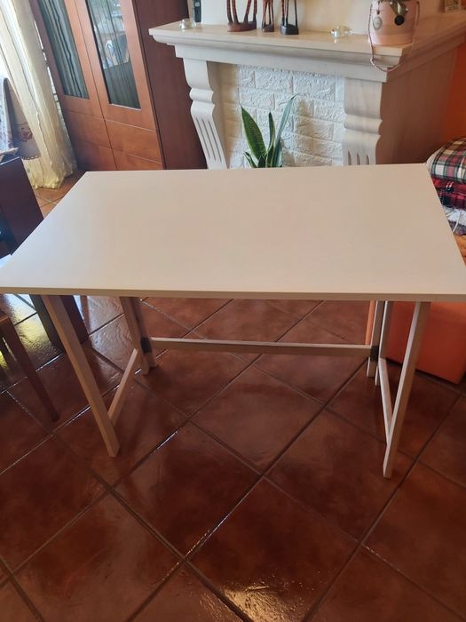 Mesa / secretária