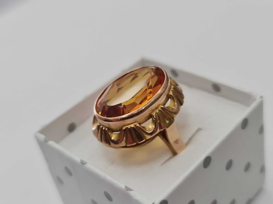 Polska 1963-86! Złoty pierścionek/ 585/ 12.00 gr/ R19/ Topaz Złocisty