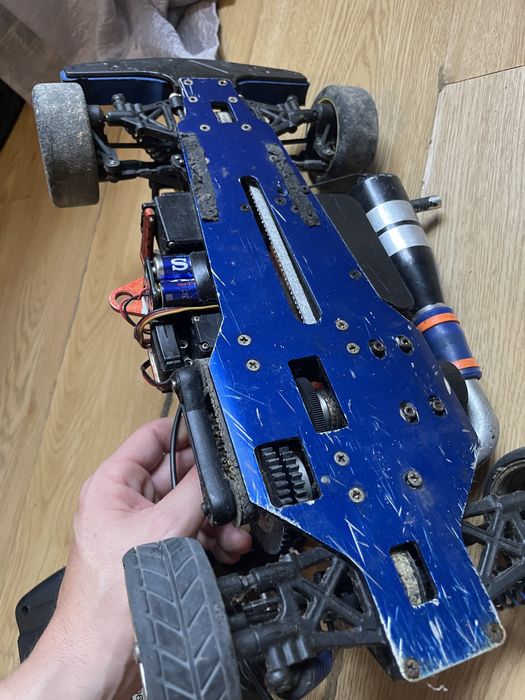 R/C Thunder Tiger a combustão - Troco