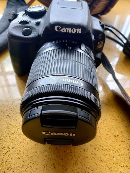 Máquina fotográfica Canon EOS 100