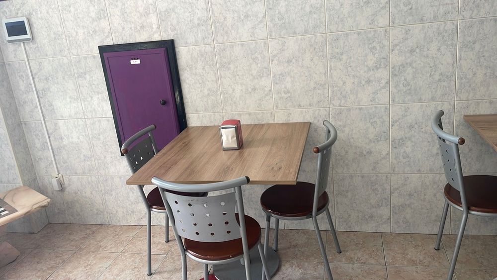 Kit de mesa e cadeira a venda