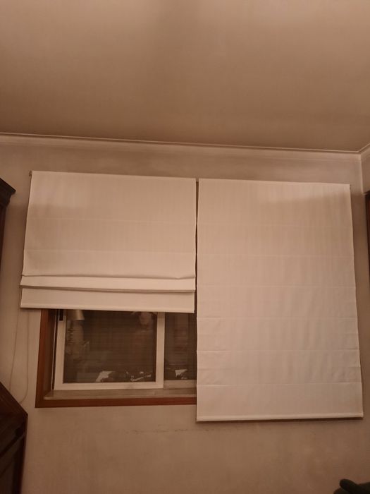 2 cortinas com romanetes