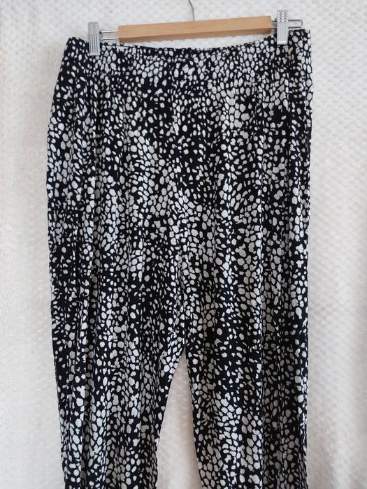 Alladynki, haremki. Wiskoza.  H&M. Rozmiar M/L