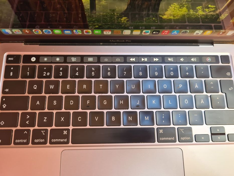 Apple MacBook Pro a2289 8/256 2020